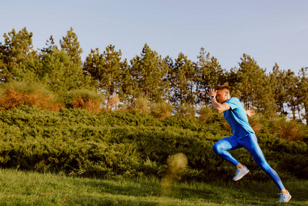 同时还展示 同时还展示